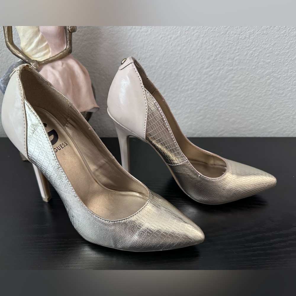 GUESS | Women's Felisity Heels Gold-Multi